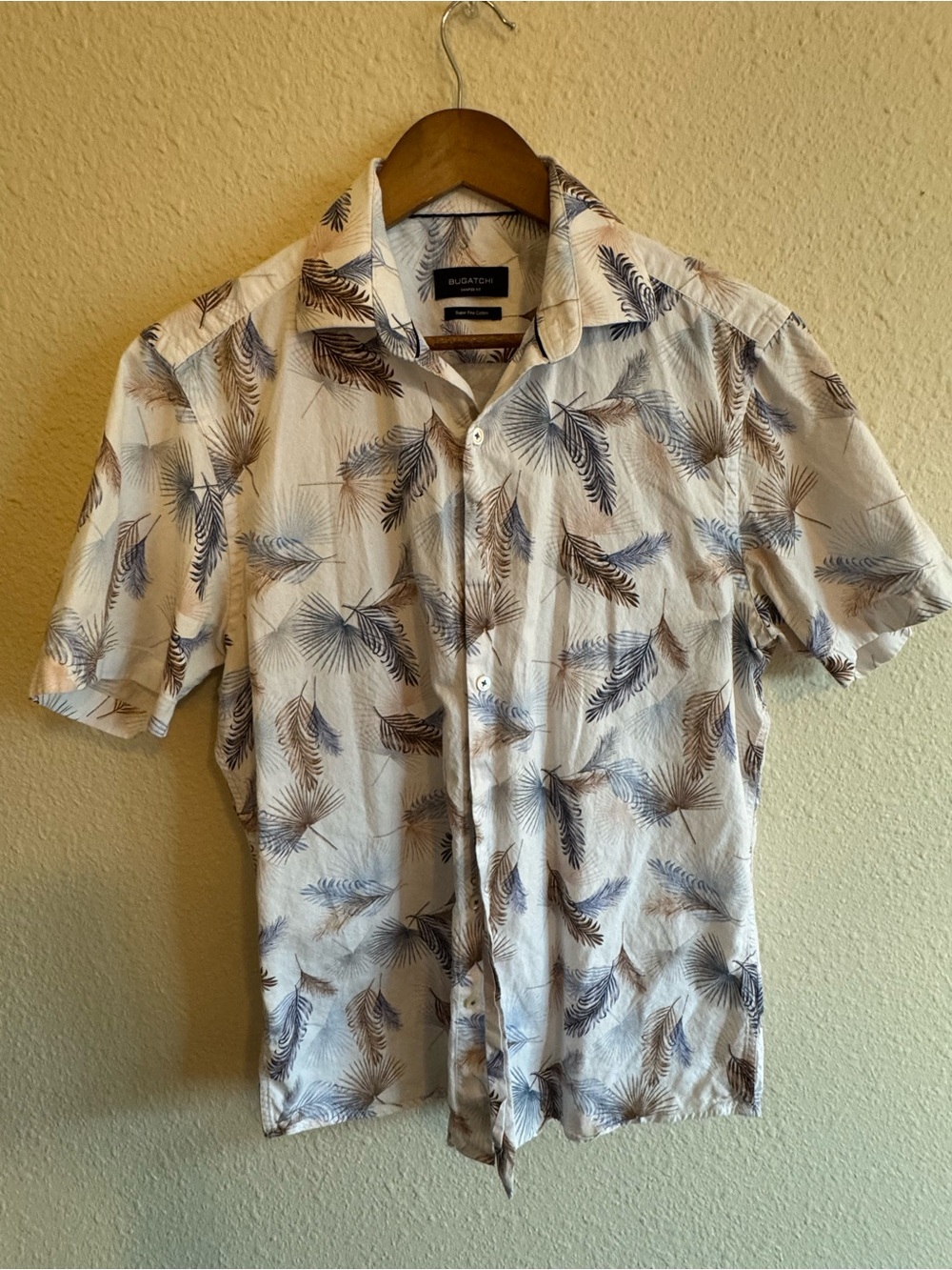 Bugatchi Short Sleeve Feather-Print Button-Down Shirt - White with Blue & Brown
